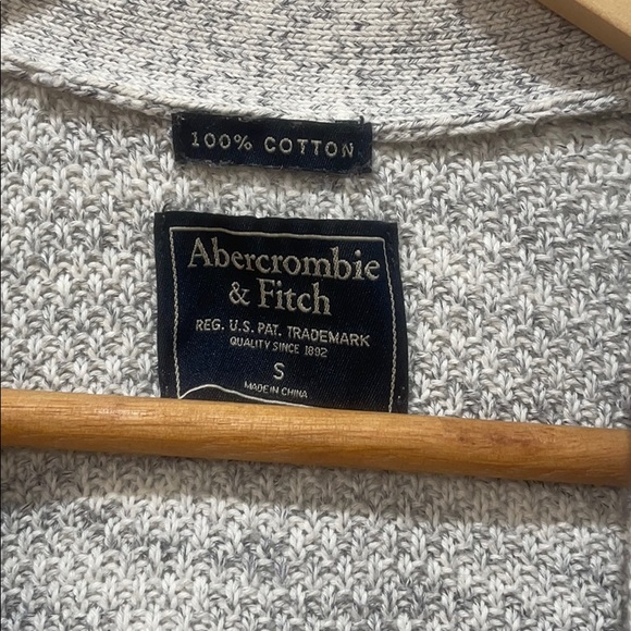 Abercrombie & Fitch cotton grey open front sweater - Picture 2 of 6